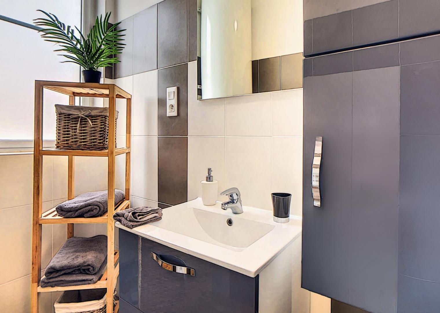 Studio En Plein Centre De Saint-Omer - A 5 Min De La Gare, Parking Gratuit المظهر الخارجي الصورة